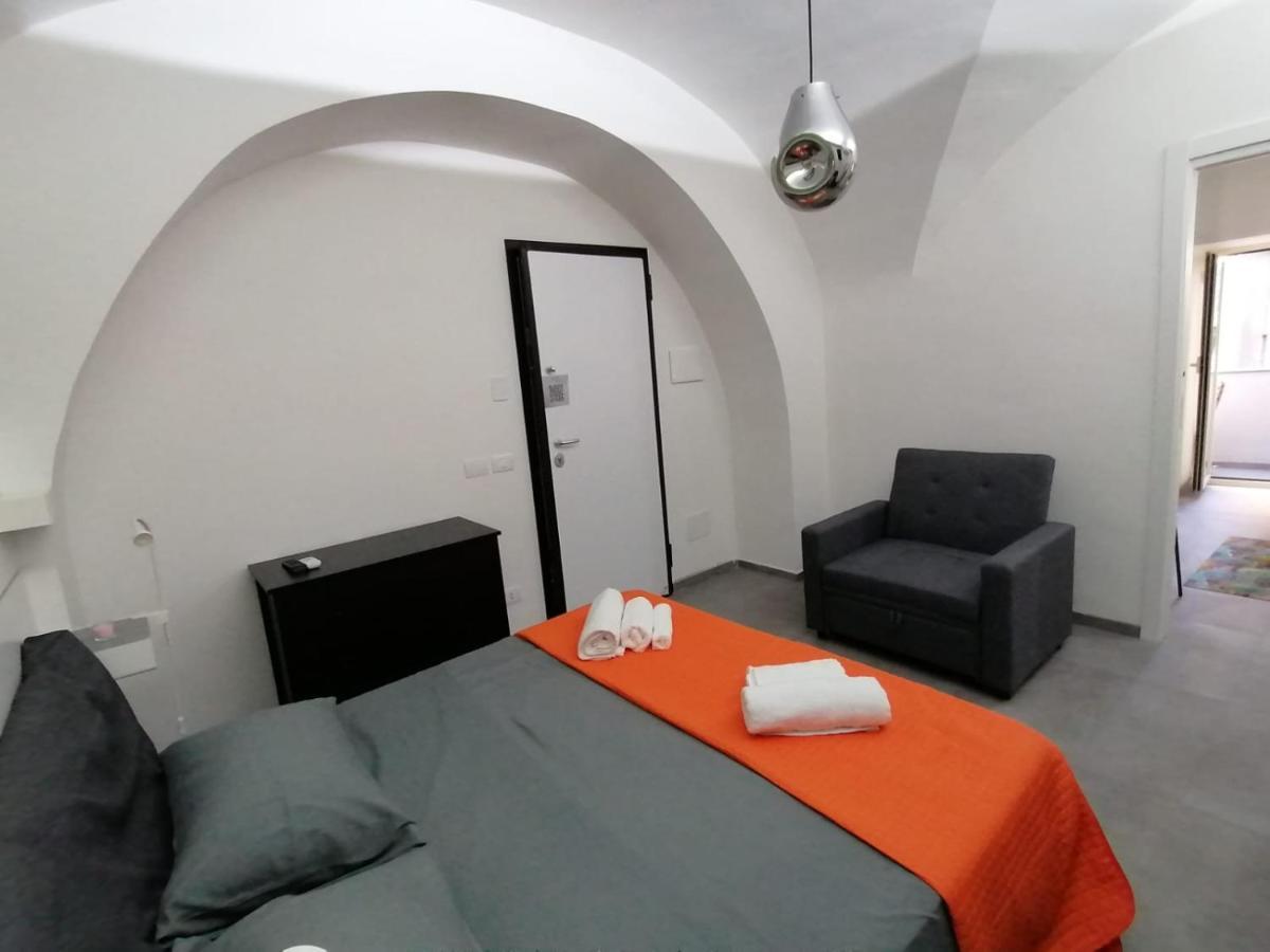 La Casa Di Orlando Apartment คาตาเนีย ภายนอก รูปภาพ