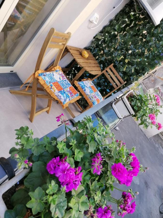 La Casa Di Orlando Apartment คาตาเนีย ภายนอก รูปภาพ