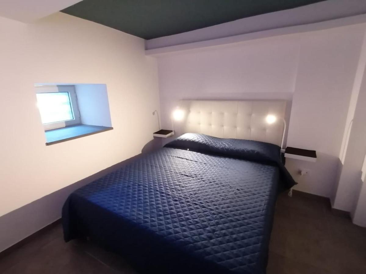La Casa Di Orlando Apartment คาตาเนีย ภายนอก รูปภาพ